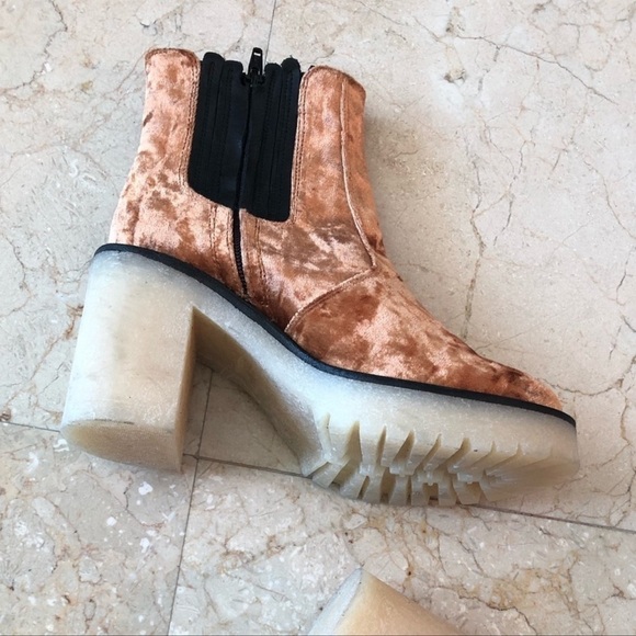 Free People James Chelsea Ankle Velvet Boots - Picture 3 of 16
